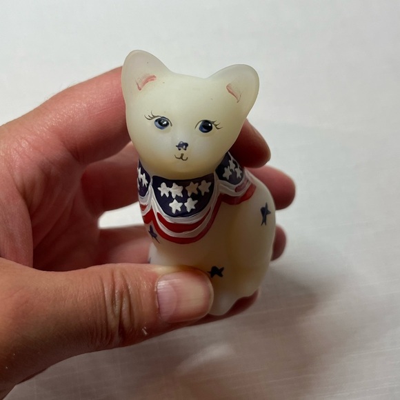Fenton Handpainted Figurine with USA Accents - Picture 4 of 8